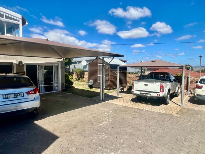 3 Bedroom Property for Sale in Fraaiuitsig Western Cape
